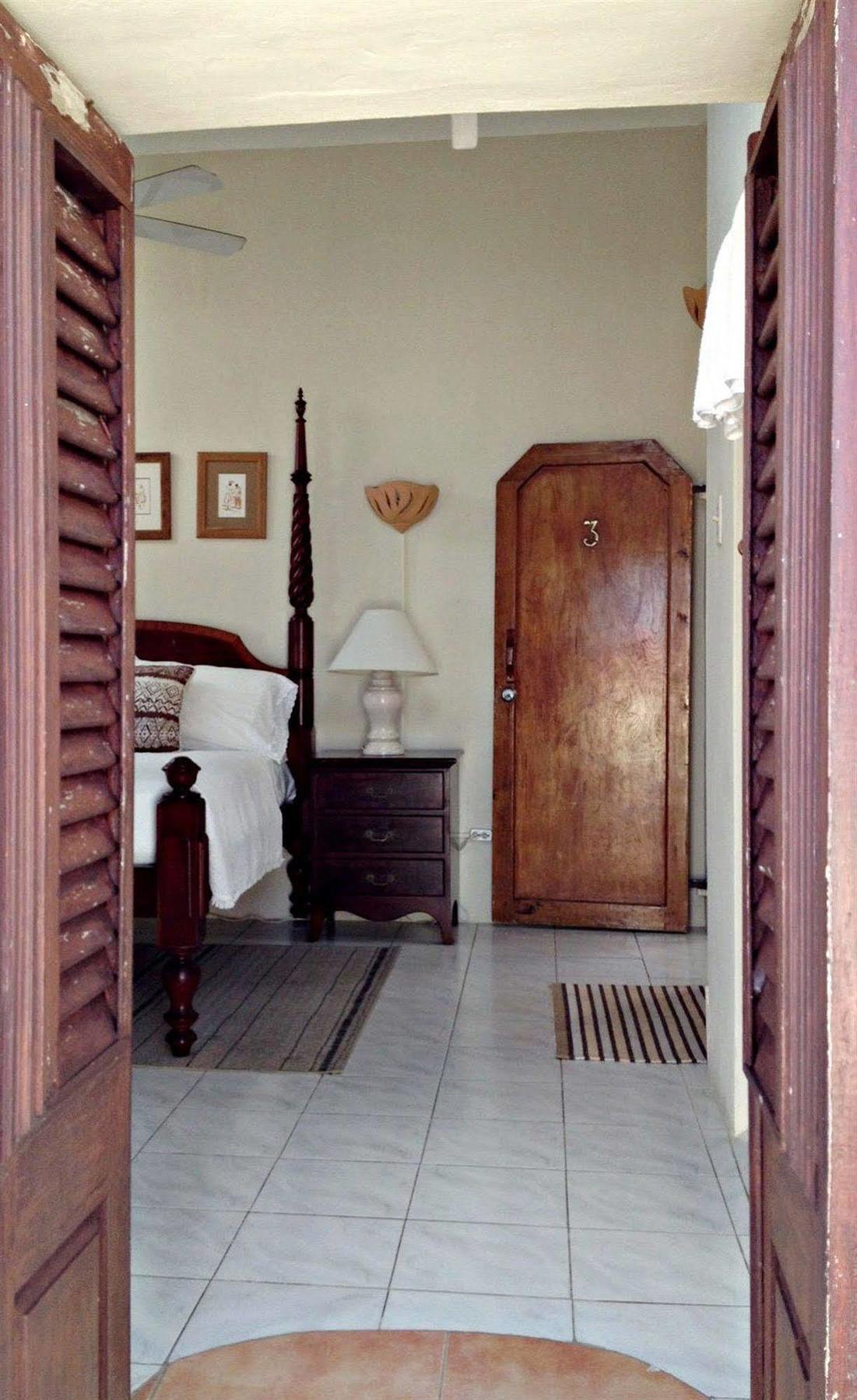 Round House Hotel Bathsheba Exterior photo